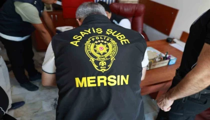 Mersinde konaklama tesisleri denetlendi, aranan 3 şüpheli yakalandı