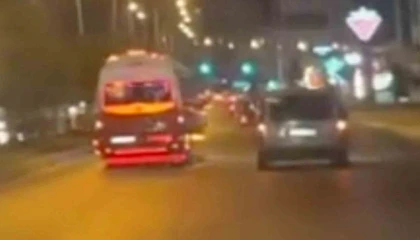 Mersinde makas atan minibüsçü kameraya yakalandı, 90 bin TL ceza yedi