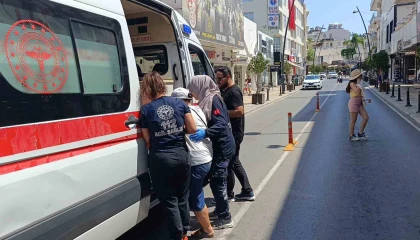 Motosikletiyle yayaya çarptı, trafik ekibini beklemeyip gitti
