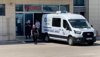 Tedavi gören babasına yastık almaya giderken kaza geçirdi, 15 günlük yaşam savaşını kaybetti