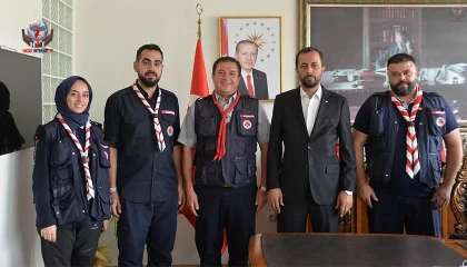 YALÇIN VE HEYETİNDEN NEZAKET BULUŞMASI