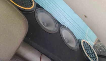 Yüksek sesle müzik açan 2 sürücüye toplam 246 bin 898 TL ceza