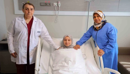 35 santimetrelik kist, genç hastanın doğurganlığı korunarak çıkarıldı