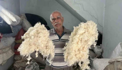 52 yıldır el emeğiyle üretiyor, mesleğin yok olmaasına karşı direniyor