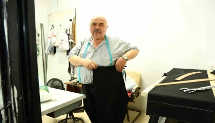 60 yıllık terzi tarihi kaybolan mesleğini anlattı: Bu sanatı yapacak 10 usta çıkmaz