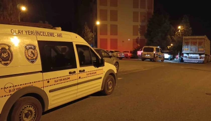 Adanada bıçaklı kavga: 1 yaralı