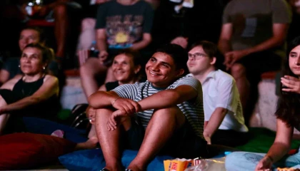 Alanyada yeşilçam sinema günleri Neşeli Günler ile başladı