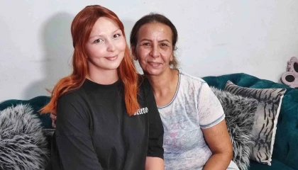 Anne ve kızı 14 yıl arayla yakalandıkları meme kanserini yendi