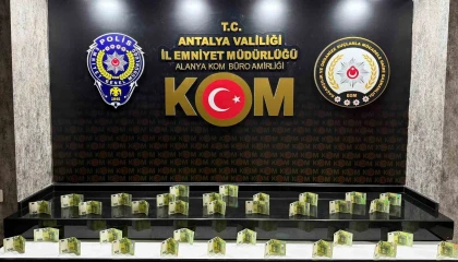 Antalyada 22 adet kaçak tarihi eser yakalandı