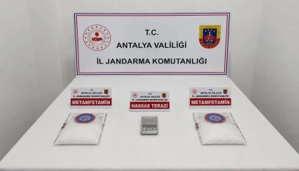 Antalyada otel odasında uyuşturucuya 2 tutuklama