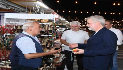 Başkan Fırat Görgel, Ağustos Fuarında esnaf ve vatandaşlarla buluştu