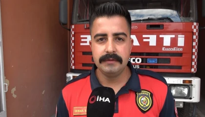 Burdurda hayat kurtaran not: Aracın motor kısmına giren yavru kedi kurtarıldı