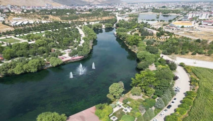 Ceyhanın doğduğu Pınarbaşı, doğasıyla göz kamaştırıyor