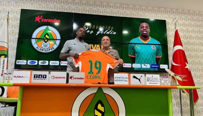 Corendon Alanyaspor, Ivan Cedrici kadrosuna kattı