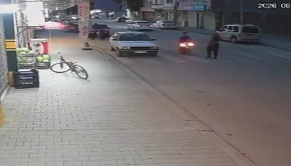 Elbistanda motosikletin çarptığı yaşlı adam yaralandı