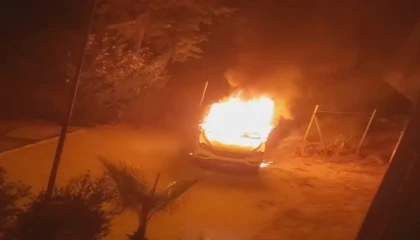 Eşinin açtığı boşanma davası sonrası villasını ve aracını ateşe veren mimar hayatını kaybetti