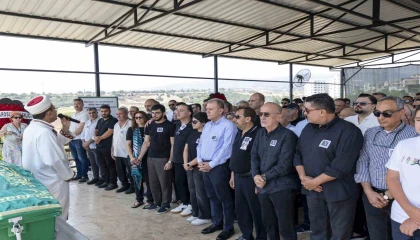 Gazeteci Duygu Öksüz Canova son yolculuğuna uğurlandı