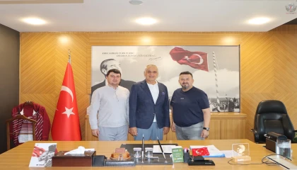 GAZETECİLERDEN ÇİNÇİN’E ZİYARET: HATAY GÜNDEMİ MASAYA YATIRILDI