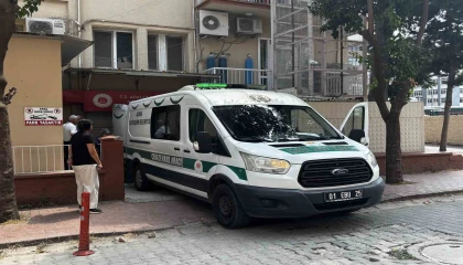 Göçükte hayatını kaybeden işçinin cenazesi adli tıptan alındı