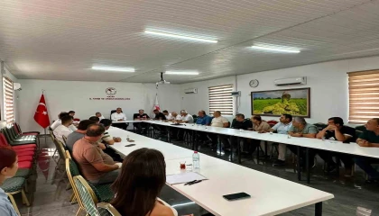 Hatayda salça üreticileriyle sektörel değerlendirme toplantısı gerçekleştirildi