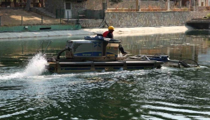 HBB, Harbiye Atatürk Parkındaki Hidro Havuzunu temizledi