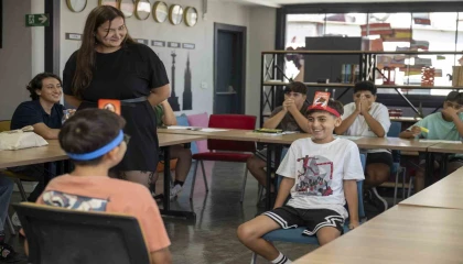 İngilizceyi oyunlarla öğreniyorlar: ‘Hello Mersin yaz programı sürüyor