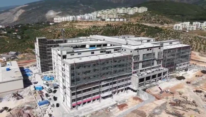 İskenderuna 600 yataklı modern devlet hastanesi yükseliyor