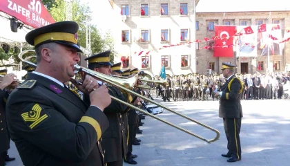 Ispartada Zafer Bayramı coşkuyla kutlandı