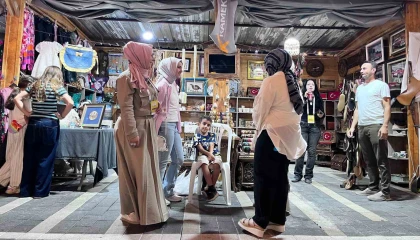 Kahramanmaraşta kursiyerlerin el emeği ürünleri Ağustos Fuarında