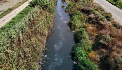 Kanallardaki mikroplastikler, Akdenize ilerliyor: Bakanlık kanallardan örnek topladı