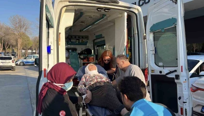 Kazazede yakını, Taşucu Limanında fenalaşarak hastaneye kaldırıldı