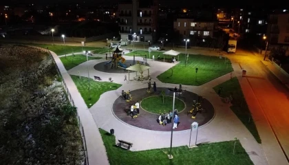 Kepezde 100ün üzerinde park aydınlatıldı