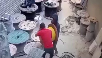 Konteynerlerden kablo vurgunu yaparken kameralara yakalanan suç makineleri tutuklandı