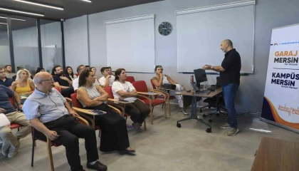 Mersinde gençler dijital kariyer için LinkedIn eğitimi aldı