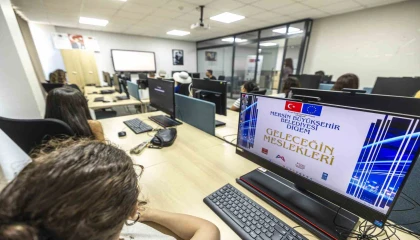 Mersinde gençlere ücretsiz yazılım eğitimi