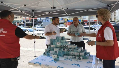 Mersinde Mevlit Kandilinde 15 bin kandil simidi dağıtıldı