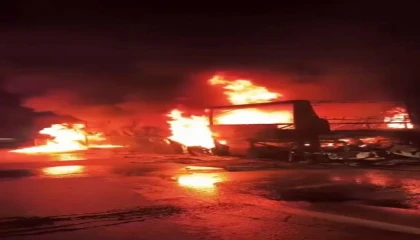 Mersinde otoyolda seyir halindeki yolcu otobüsü alev alev yandı