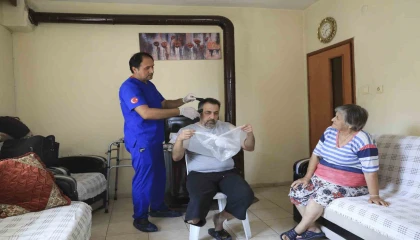 Mersinde sağlık ve bakım hizmetleri vatandaşın ayağına gidiyor