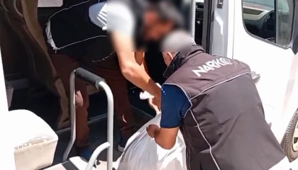 Mersinde uyuşturucu operasyonu: 2 şüpheli tutuklandı