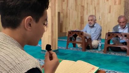 Minik yürekler Kuran-ı Kerimi güzel okumak için yarıştı