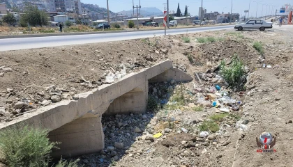NARLICA’DA TEHLİKE YARATAN DERE ÇÖZÜM BEKLİYOR