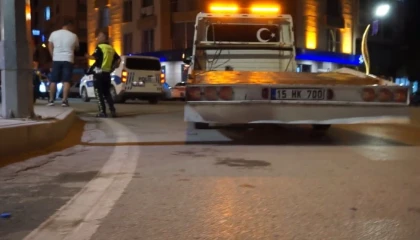Oyuncak skuter ile yolun karşısına geçerken oto kurtarıcının çarptığı 4 yaşındaki çocuk yaralandı
