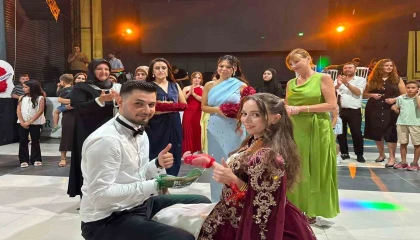 Polonyalı Julia ile Mustafanın baklavayla başlayan aşkı düğün pastasıyla taçlandı