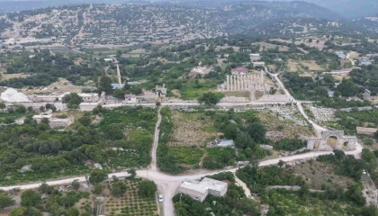 Torosların eteğinde Olba Krallığının ibadet yeri Uzuncaburç misafirlerini ağırlıyor