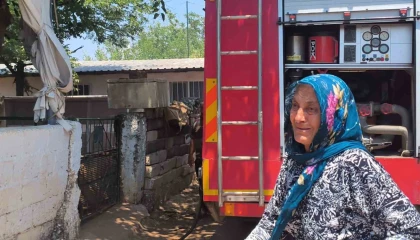 Uzaklaştırma kararını duyan yaşlı adam evi yakmaya çalıştı, karısı 10uncu kez şikayetçi oldu