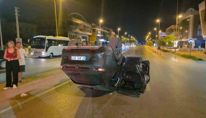 Virajı alamayan araç takla attı, sürücü yaralandı