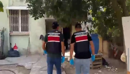 Adanada evde 1 ton 670 litre kaçak alkol ele geçirildi