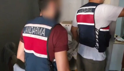 Adanada uyuşturucu ve silah operasyonu: 4 şüpheli tutuklandı