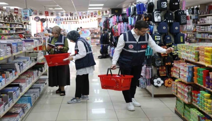 Adanada yeni eğitim-öğretim sezonu öncesi kırtasiye denetimi