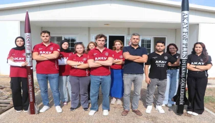 Adanalı gençlerin roketleri TEKNOFESTte iki kategoride derece yaptı